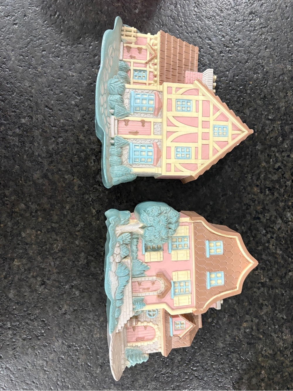 Pastel Cottage Wall Plaques - Pair - Picture 2 of 11